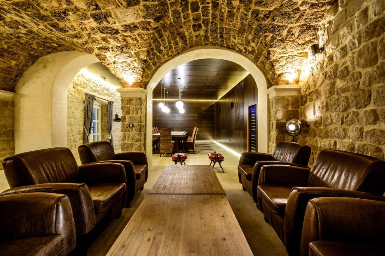 Luxury Dubrovnik Villa 6 Bedrooms Villa Gomila Perfect For Larger Groups Fantastic Sea Views Zaton * Zaton (Dubrovnik-Neretva)
