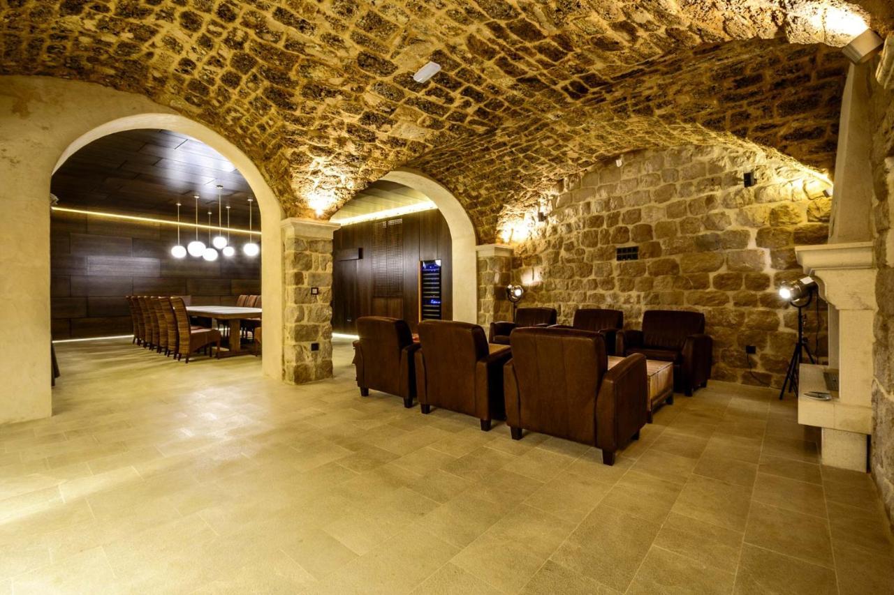 Villa Luxury Dubrovnik Villa 6 Bedrooms Villa Gomila Perfect For Larger Groups Fantastic Sea Views Zaton Zaton (Dubrovnik-Neretva)