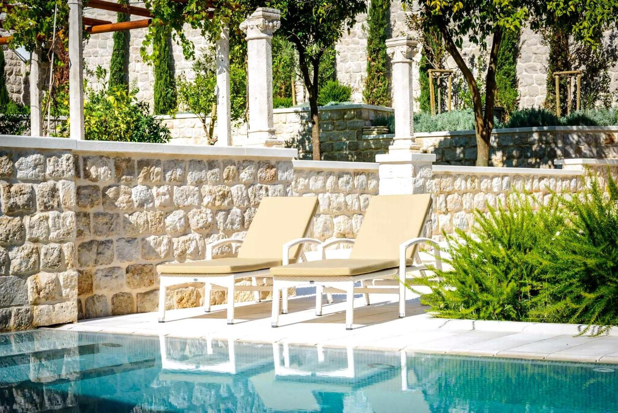 Luxury Dubrovnik Villa 6 Bedrooms Villa Gomila Perfect For Larger Groups Fantastic Sea Views Zaton * Zaton (Dubrovnik-Neretva)