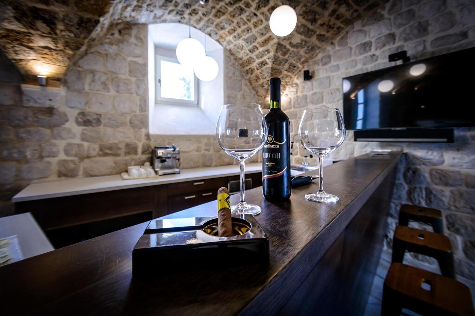 Luxury Dubrovnik Villa 6 Bedrooms Villa Gomila Perfect For Larger Groups Fantastic Sea Views Zaton * Zaton (Dubrovnik-Neretva)